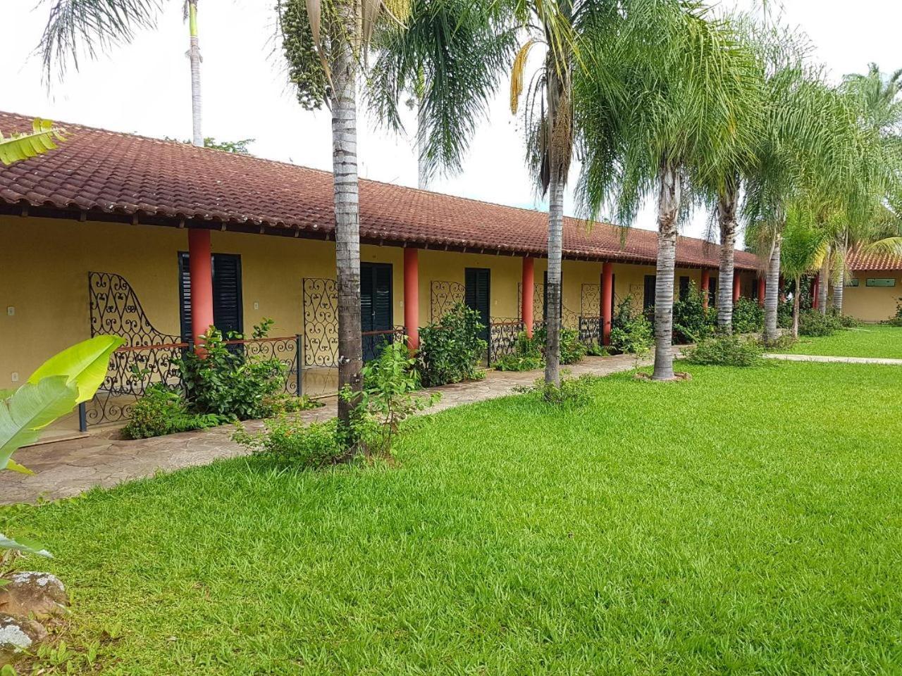 Hotel E Pousada Recanto Do Rio Pardo Sao Jose do Rio Pardo Ruang foto